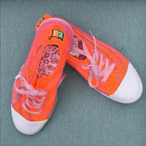 NEW Jelly Convertible Sneakers 9